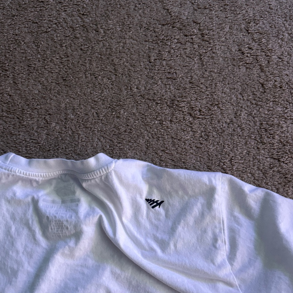 Paper Planes White T-Shirt with American Flag Paper Airplane Design - Picture 3 of 3